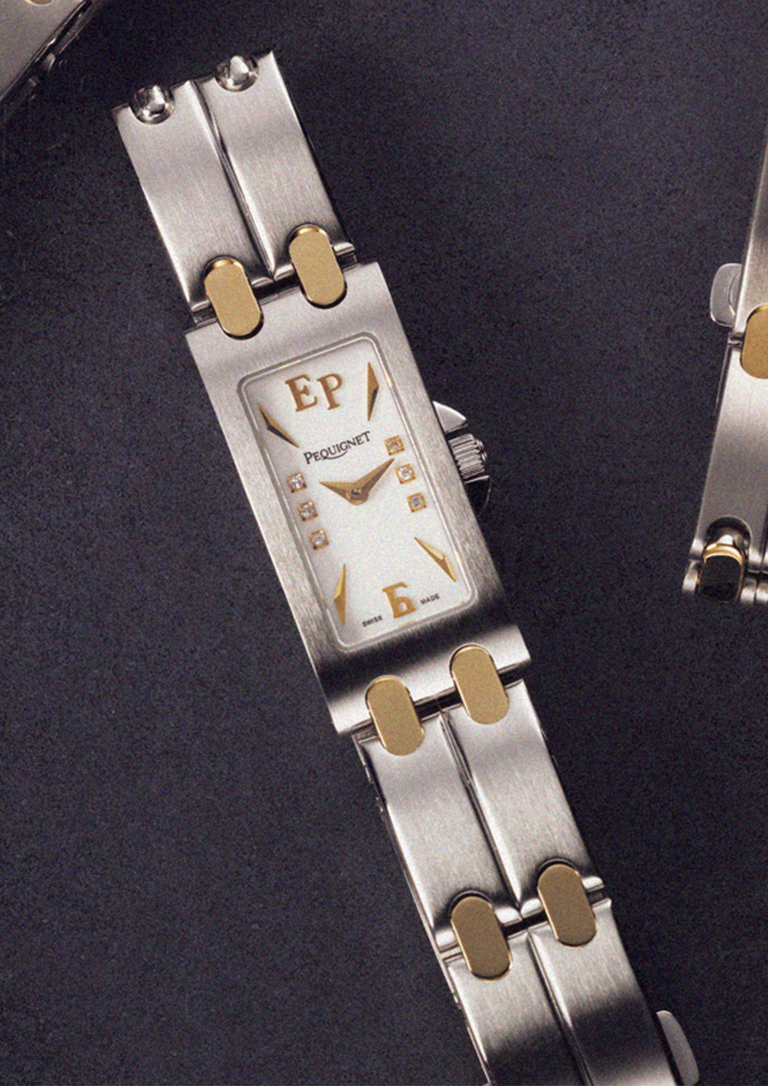 Moorea Vintage watch: Quartz Baguette